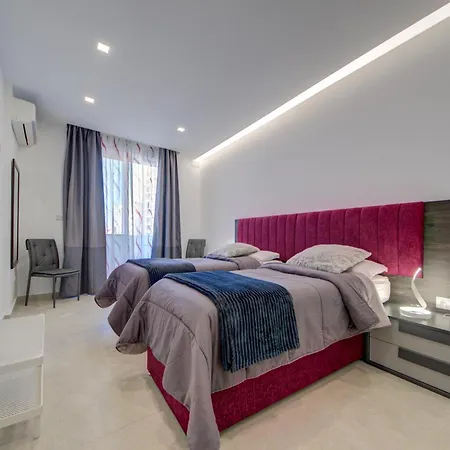 St Julians Апартаменты