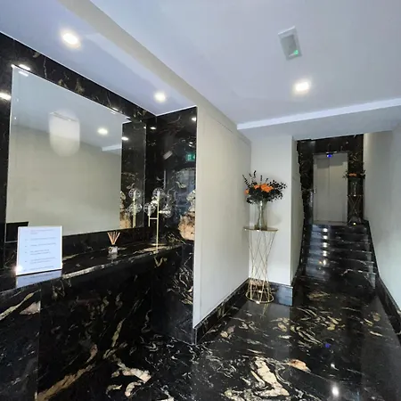 St Julians דירה *